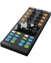 Native Instruments Traktor Kontrol X1 mk2 DJ controller